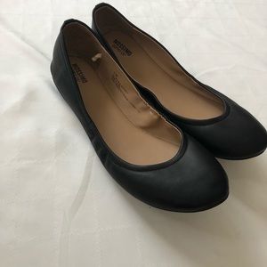 Black flats